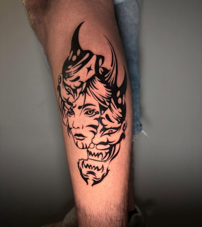 Tatuaje blackwork con sombras y contraste, realizado en Golden Tears Tattoo Barcelona